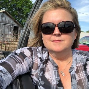 Meet your Posher, Rebecca